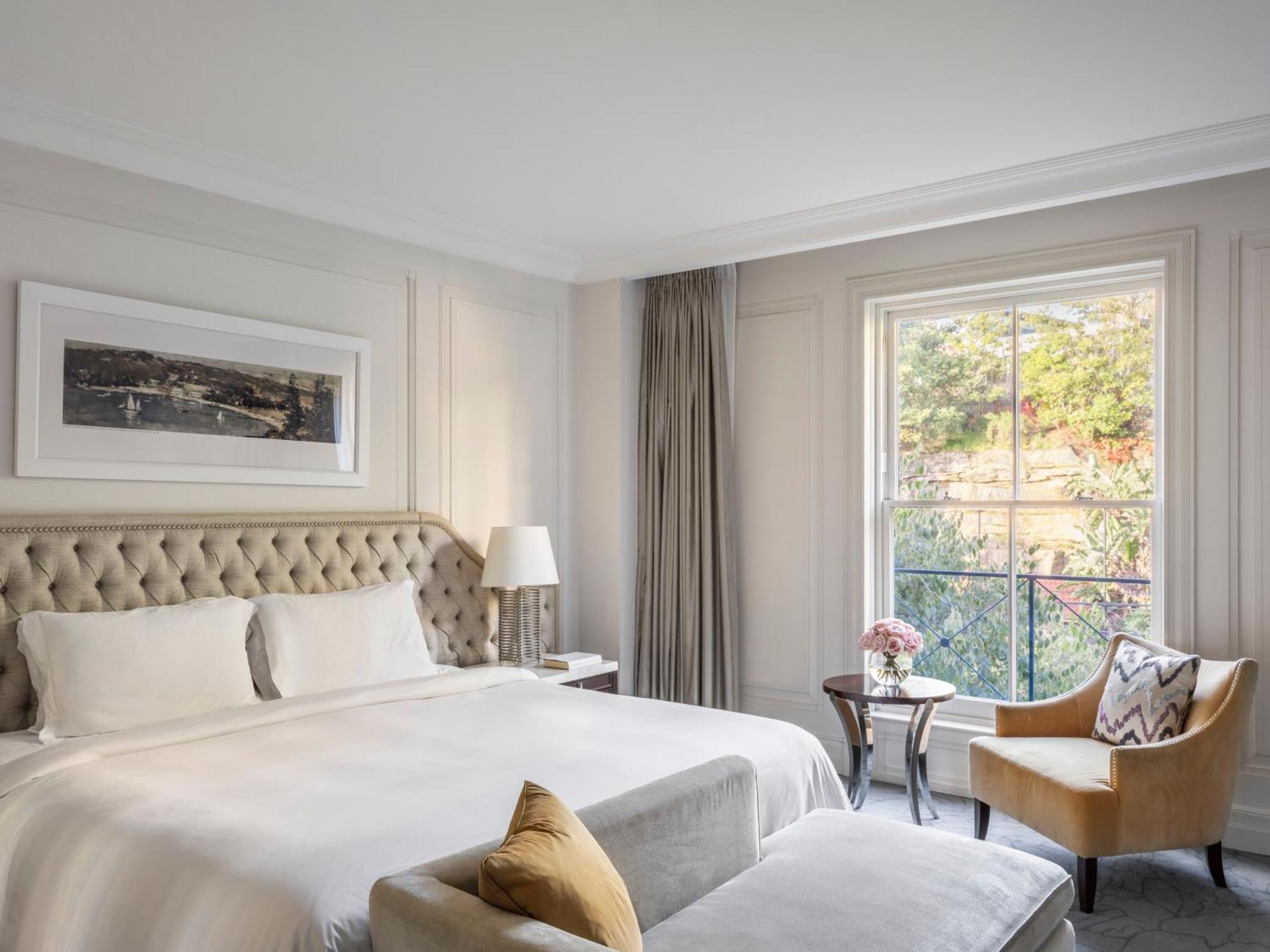 One-Bedroom Suite with City View,1677857436:JPEG