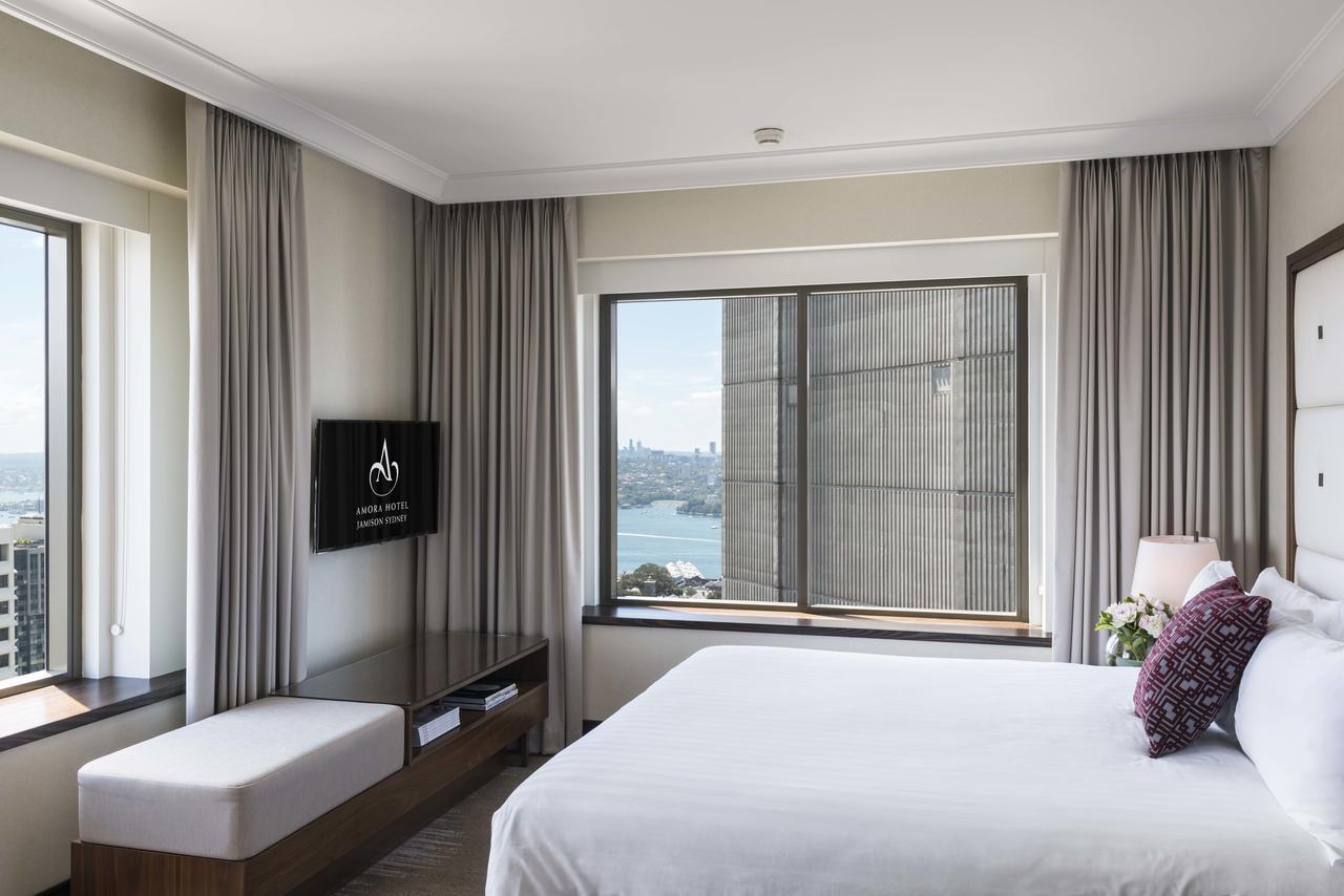 Executive Suite with Club Lounge Access